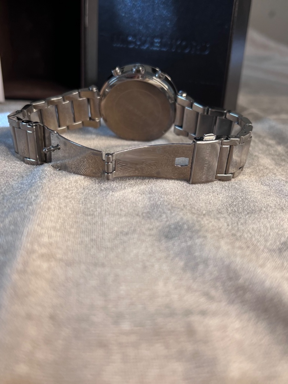 Michael Kors Parker Silver-Tone Watch - Picture 9 of 9